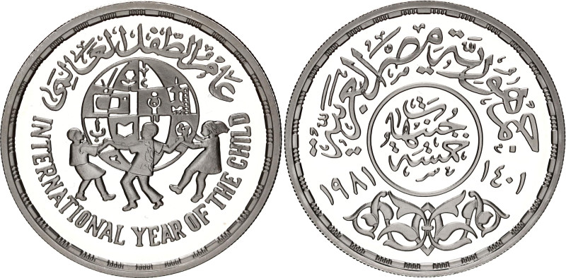 Egypt 5 Pounds 1981 AH 1401
KM# 533, N# 24334; Silver., Proof; International Ye...