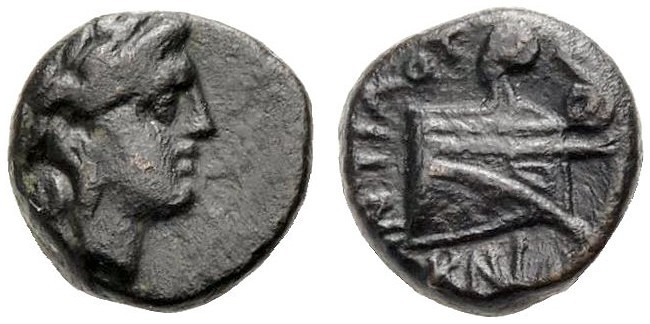 GRIECHISCHE MÜNZEN 
 KARIEN 
 KNIDOS 
 Kleinbronze, 310-210 v. Chr. Kopf des ...