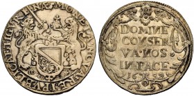 EUROPÄISCHE MÜNZEN UND MEDAILLEN 
 SCHWEIZ 
 ZÜRICH 
 STÄDTISCHE MÜNZEN 
 Vierteltaler 1652. Wappen zwischen zwei Löwen, der eine mit Schwert, der...