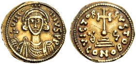 Benevento. Gisulfo II, 742-751. Solido al tipo di Giustiniano II, AV 4,01 g. DNI – INVSPP Busto diademato e drappeggiato, di fronte, con il globo cruc...