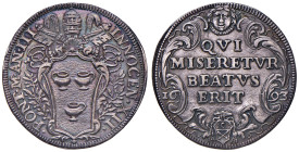ROMA. Innocenzo XII (1691-1700). Testone 1693 An.III. AG (g 9,15 ). Munt.45a; MIR 2144/2. R
SPL
