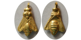 PHOENICIA, Ca. 500 BC. Early Phoenician gold Bee pendent.