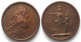 1698. LE CAMP DE COMPIEGNE.
AE Medaille par Jean Mauger (1648-1722), sans signature. 41mm, 32.8g. MILITARIS INSTITUTIO DUCIS BURGUNDIAE - CASTRA COMP...