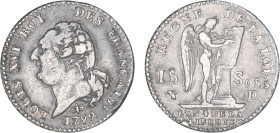 PÉRIODE RÉVOLUTIONNAIRE
15 SOLS type "FRANÇAIS"
1792 D - TTB 40 (TTB+)
1er sem. - Rare !


G 35, R 41, KM# 605
LYON - ARGENT - 4,69g
 --------...