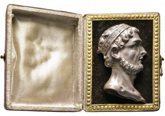 Kaiserzeit. Nero 54-68. Einseitige, hohl geprägte Silbermedaille o.J. (um 1800) ...