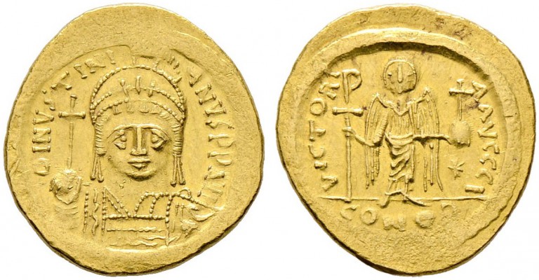 Justinianus I. 527-565. Solidus 542/565 -Constantinopolis-. 12. Offizin. Behelmt...