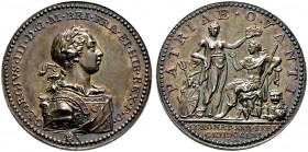 Großbritannien. George III. 1760-1820. Silbermedaille 1761 von L. Natter, auf seine Krönung. Drapiertes Brustbild im reich verzierten Harnisch mit umg...
