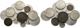 18 Stücke: SKANDINAVIEN. Zumeist größere Silbermünzen 19./20. Jh. (u.a. SCHWEDEN, 2 Kroner 1897, 1907 und 1921) sowie einige Kleinnominale, dabei 3x K...