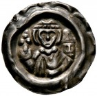 Augsburg, Bistum. Sibotho von Seefeld 1227-1249. Brakteat. Brustbild des Bischofs von vorn mit einer Lilie in der Rechten, die linke Hand mit der Hand...