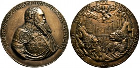 Bayern. Albrecht V. der Großmütige 1550-1579. Bronzemedaillon 1558 von Hans Aesslinger. Bärtiges Brustbild im prunkvoll verziertem Harnisch und umgele...