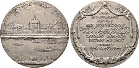 Frankfurt, Stadt. Silbergussmedaille (aus zwei Teilen zusammengefügt) 1911 von Eduard Staniek, auf das segensreiche Wirken Viktor Palleskes als Bürger...