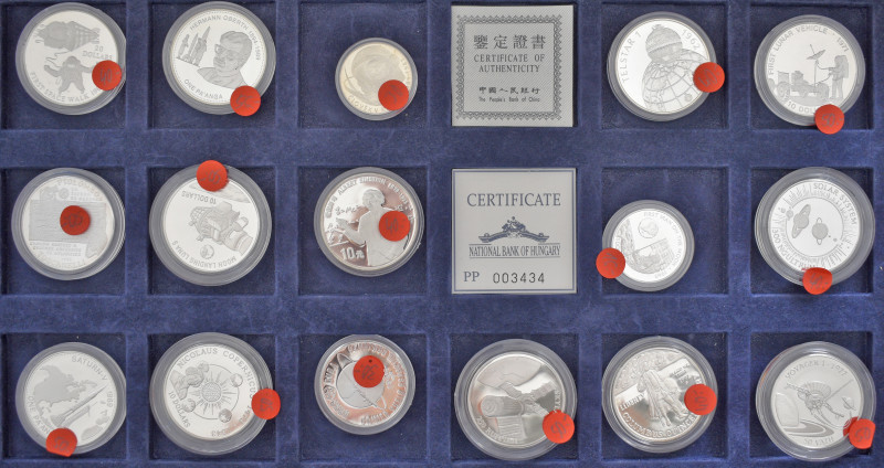 Alle Welt: Samtschatulle mit 16 Münzen aus der Serie 25 Jahre Mondlandung. Die m...
