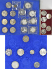 Alle Welt: Olympische Spiele: Drei Kassetten mit diversen Gedenkmünzen. 1. Olympische Spiele 1952-1972 mit 7 Münzen, 2. Österreich 100 ATS Gedenkmünze...