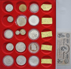 Vereinigte Staaten von Amerika: PArtie Silbermünzen in Lindner-Box, ab Morgan-Dollar, Kennedy, verschiedene Motive 1$ Silbermünzen, hoher Katalogwert....