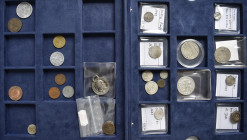 Deutschland: Kassette mit 25 Münzen/Medaillen, dabei z.B. Wendepfennig aus Sachsen, Batzen aus Konstanz, XV Kreuzer 1681 vom Leopold und weitere Münze...
