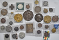 Medaillen alle Welt: Kleines Konvolut von 31 meist europäischen Medaillen in Silber und Bronze, 19./20. Jahrhundert, interessantes Konvolut für den Sp...