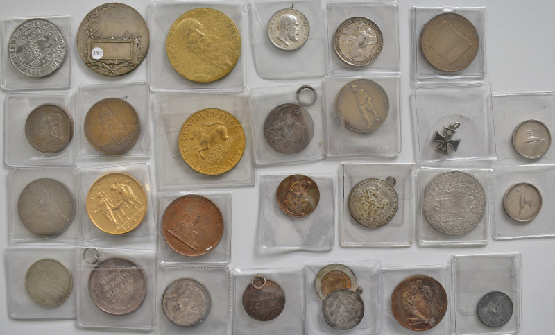 Medaillen Deutschland: Lot 27 Medaillen aus meist unedlen Metallen des 19./20. J...