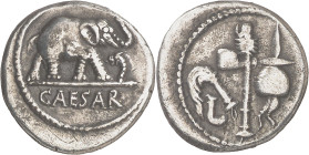 (49 a.C.). Julio César. Denario. (Spink 1399) (S. 49) (Craw. 443/1). 3,52 g. MBC.