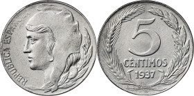 1937. II República. 5 céntimos. (AC. 4). Cabeza pequeña. 3,74 g. EBC+.