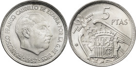 1957*63. Franco. 5 pesetas. (AC. 103). Escasa. 5,80 g. S/C-.
