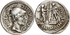 (46 - 45 a.C.). Cnaeo Pompeyo. Denario. (Spink 1384) (S. 1a, como Pompeyo Magno) (Craw. 469/1e). Atractiva. Rara. 3,78 g. MBC+.