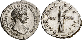 (118 d.C.). Adriano. Denario. (Spink 3549 var) (S. 1476) (RIC. 176). 3,39 g. EBC-.