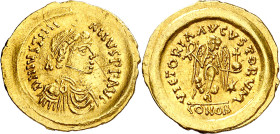 Justiniano I (527-565). Constantinopla. Tremissis. (Ratto 467) (S. 145). Grafito en anverso. 1,48 g. MBC+/EBC-.
