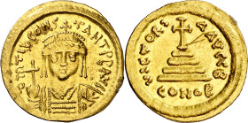Tiberio II Constantino (578-582). Constantinopla. Sólido. (Ratto 915 var) (S. 422). Dos rayitas en reverso. 4,44 g. MBC+.