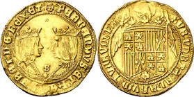 Reyes Católicos. Sevilla. Doble excelente. (AC. 728). Roel y S entre los bustos. Estuvo montada pero no sirvió como joya. Rara. 6,98 g. MBC+.