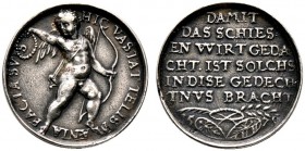 Nürnberg, Stadt. Weitere Marken und Medaillen. Silbermedaille 1579 von Valentin Maler, auf das Kranzschießen. Cupido mit Bogen, Köcher und Siegeskranz...