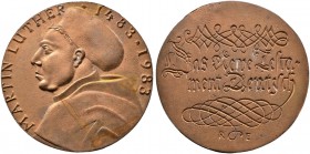 Medailleure. Eiber, Reinhard (1953-). Bronzegussmedaille 1981. Auf den gleichen Anlass. Brustbild Luthers mit Haube nach links / Schrift. 84 mm
 unbe...
