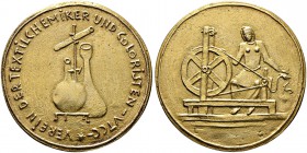 Medailleure. Gies, Ludwig (1887-1966). Mattierte, Silber-vergoldete Prämienmedaille o.J. (wohl 1966), des Vereins der Textilchemiker und Coloristen. L...