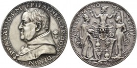 Medailleure. Gies, Ludwig (1887-1966). Mattierte Silbermedaille 1929. Auf den 75. Geburtstag des Augsburger Domdekans, Prälat Joseph M. Friesenegger. ...