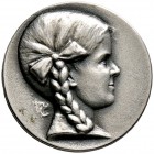 Medailleure. Mannert, Konrad (1883-1944). Einseitige, mattierte Silbermedaille o.J. (dreißiger Jahre). Büste eines Mädchens mit Zopf nach rechts (wohl...