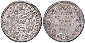 Innocenzo XI (1676-1689) Testone 1685 an. IX - Munt. 93 AG (g 9,08)
M.di SPL