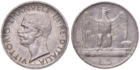Vittorio Emanuele III (1900-1946) 5 Lire 1933 - Nomisma 1141 AG RRR Meravigliosa patina da monetiere. Solo 50 esemplari coniati. Splendid cabinet tone...