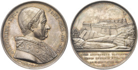 ROMA. Gregorio XVI (Bartolomeo Alberto Cappellari), 1831-1846 
Medaglia 1842 a. XII opus G. Cerbara. Ag gr. 32,54 mm 43,5 Dr. GREGORIVS XVI - PONT MA...