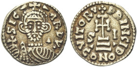 BENEVENTO. Sicardo Principe, 832-839 
Solido. El gr. 3,62 Dr. SIC - AR DV (globetto). Busto frontale, diademato e drappeggiato, tiene globo crucigero...