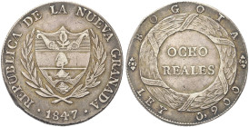 COLOMBIA. Repubblica della Nuova Granada, 1830-1859 
8 Reales 1847. Ag gr. 19,85 Dr. Stemma tra due rami di alloro. Rv. Valore entro ghirlanda di fog...