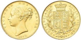 GRAN BRETAGNA. Regina Vittoria, 1837-1901 
Sterlina 1842. Au gr. 7,98 Dr. Testa diademata a s. Rv. Stemma coronato tra due rami di alloro. Fried. 387...