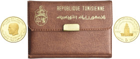 TUNISIA. Repubblica, dal 1957 
5 Dinari 1967, 10° anniversario della Repubblica. Au gr. 9,49 Dr. Testa di Habib Bourguiba a s. Rv. Il minareto della ...