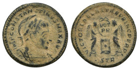 CONSTANTINE I Follis. (Ae. 18mm, 3.2 g). 319 AD Treveri. (RIC 319). Anv: Draped bust with cuirass and helmet on the right, around legend: IMP CONSTANT...