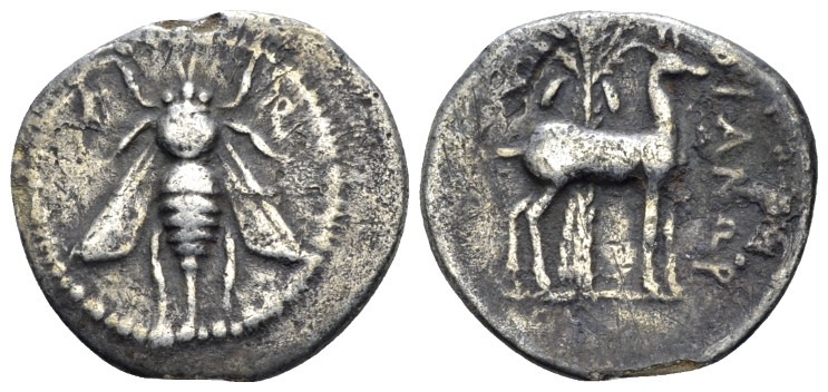 Ionia, Ephesus Drachm, magistrate Bianor circa 202-133, AR 20.00 mm., 3.81 g.
B...