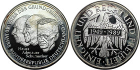 Deutsche Münzen und Medaillen ab 1945, BUNDESREPUBLIK DEUTSCHLAND. 40 JAHRE BRD. Medaille 1989, Silber. 20 g. 35 mm. Polierte Platte