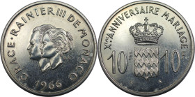 Europäische Münzen und Medaillen, Monaco. Rainier III. und Grace Kelly. 10. Jahrestag - Hochzeit von Fürst Rainier III. 10 Francs 1966. 25,0 g. 0.900 ...