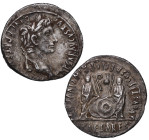 27 aC-14 dC. Octavio Augusto (27 aC - 14 dC). Lyon. Denario. RIC 162. Ag. 3,78 g. Busto laureado de Augusto a derecha, alrededor leyenda: CAESAR AVGVS...