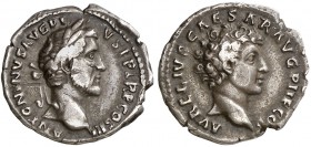 (141 d.C.). Antonino pío y Marco Aurelio. Denario. (Spink 4524) (S. 15) (RIC. 417a). 3,10 g. Escasa. MBC.
