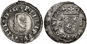 1663. Felipe IV. Coruña. R. 8 maravedís. (Cal. 1305) (J.S. M-155). 1,91 g. Conserva el plateado original. La E de REX rectificada sobre una H. Reverso...