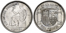 1933*34. II República. 1 peseta. (Cal. 1). 5 g. Rayitas en anverso. MBC+.