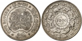 1957. Ceylán. Isabel II. 5 rupias. (Kr. 126). 28,28 g. AG. 2500 Años de Budismo. S/C-.